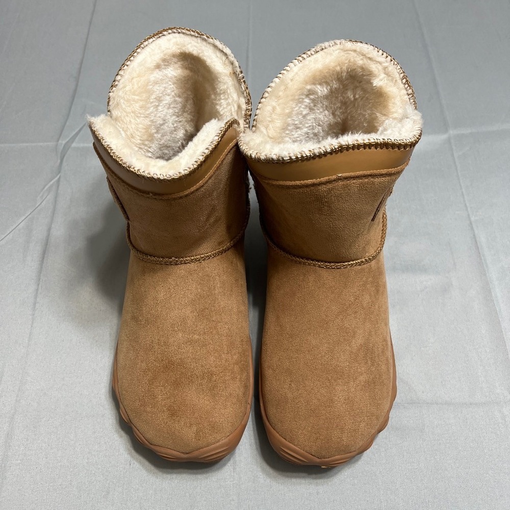 Voya Barefoot Winter Boots EU 39 Tan Shearling Gorpcore Cozy Minimalist NWT Warm - Picture 3 of 9